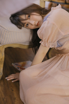 哎吔女朋友在线观看